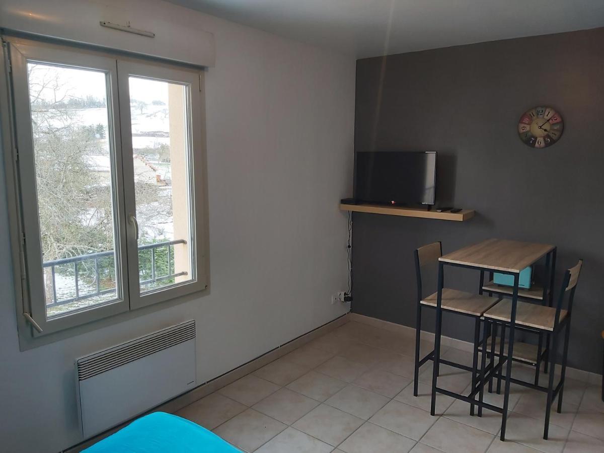 Hebergements Sylvain Apartment Neuilly-l'Eveque