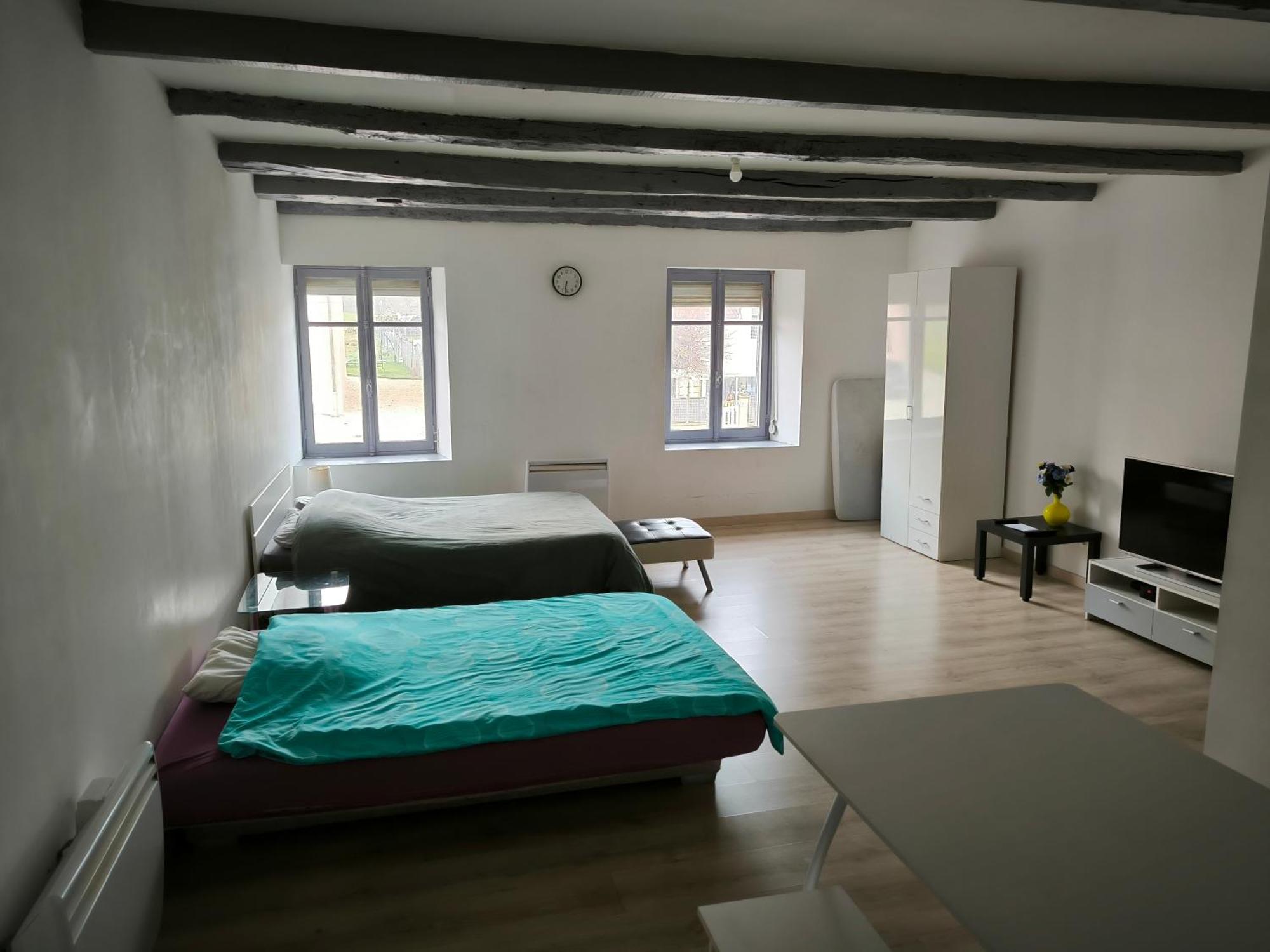 Hebergements Sylvain Appartement Neuilly-l'Eveque